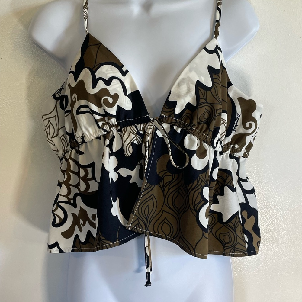 BNWT Manuhealii Top